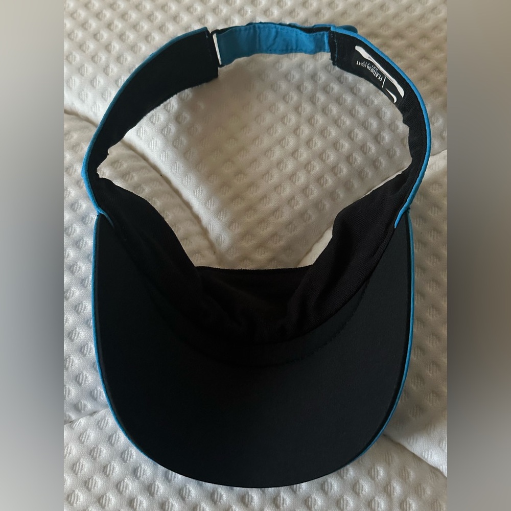 Nike Featherlight Dri-Fit Visor - Picture 4 of 4